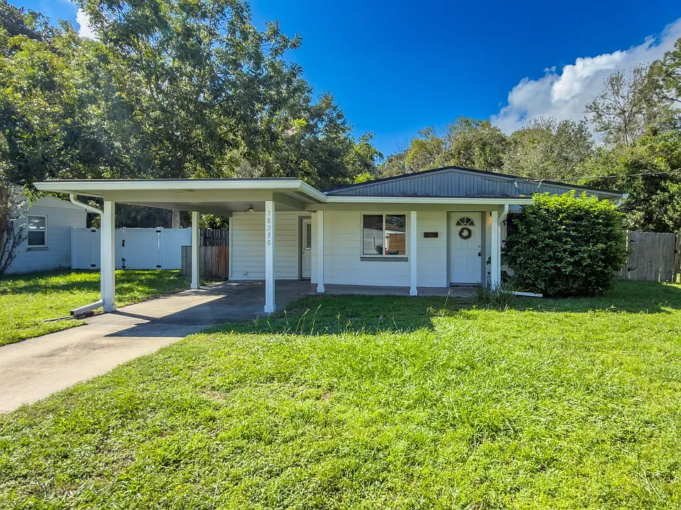 10230 Agave Rd