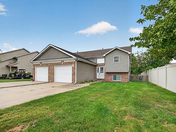 3rd image of 135 Kevin Dr