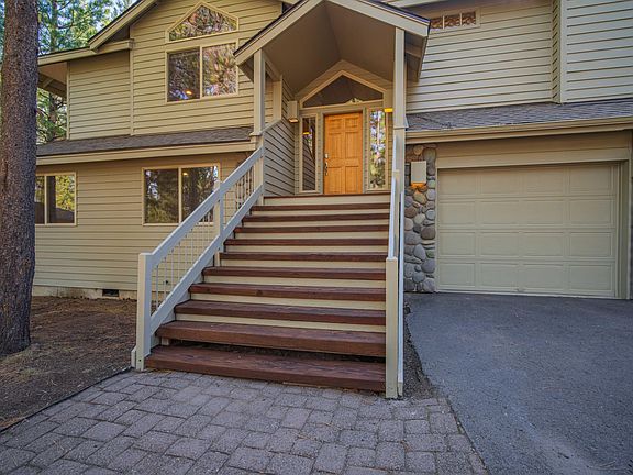 4th image of 18130 Mount Baker Ln #4