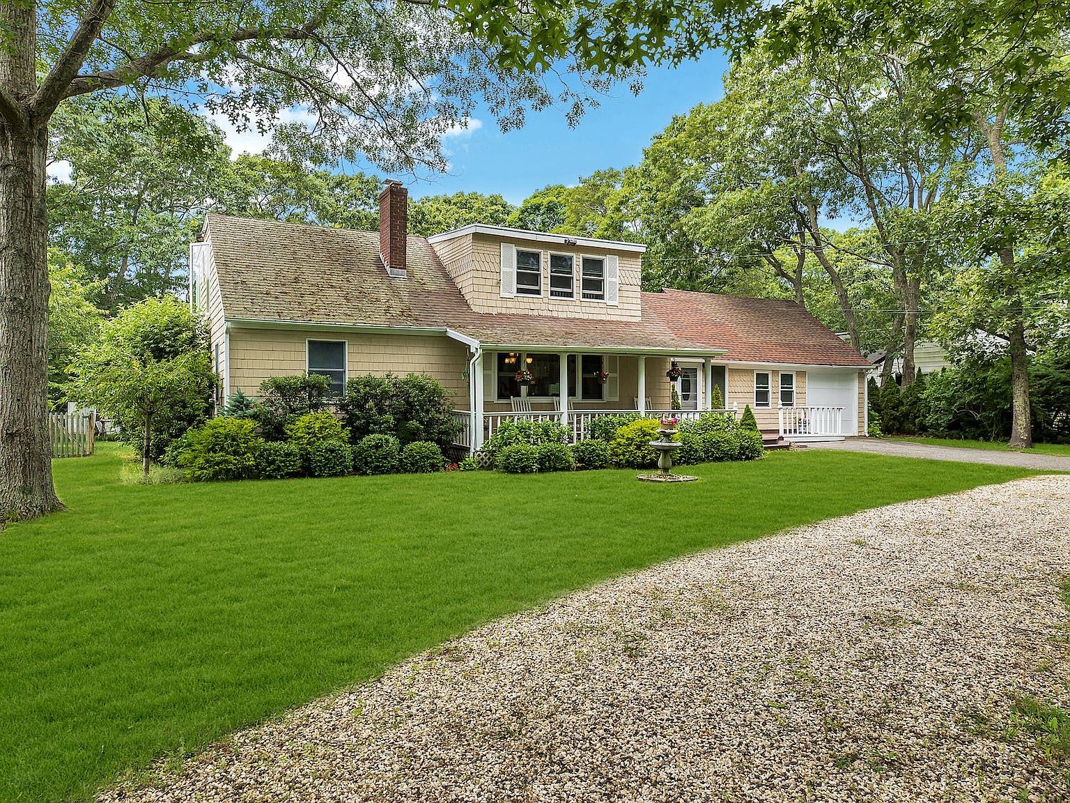 4 Wilson Dr Hampton Bays NY 11946 MLS 375795 Zillow