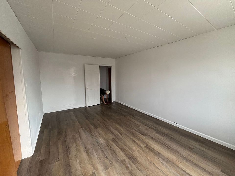 2nd image of 201-215 1st St #306-1