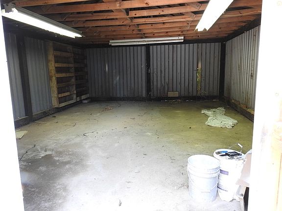 5th image of 729 Darlington St