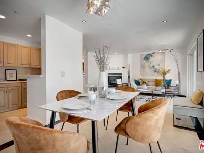 650 Kelton Ave APT 301, Los Angeles, CA, 90024