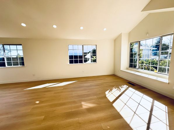 2809 Honeysuckle Cir