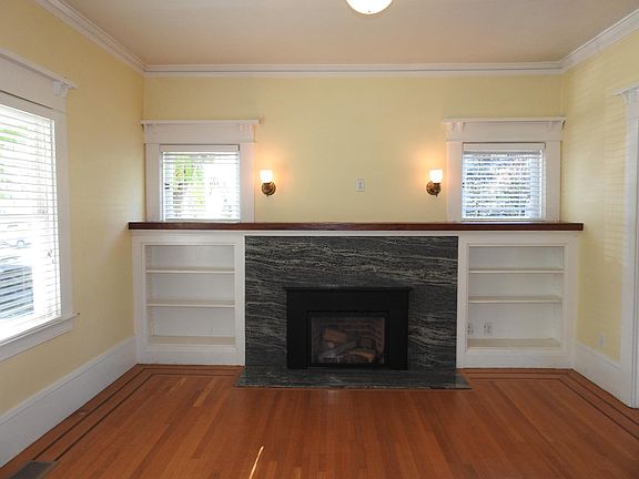 4th image of 1552 34th St