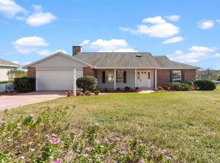 1320 Cove Pl, Tavares, FL 32778