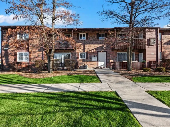 6770 181st St #1412, Tinley Park, IL 60477