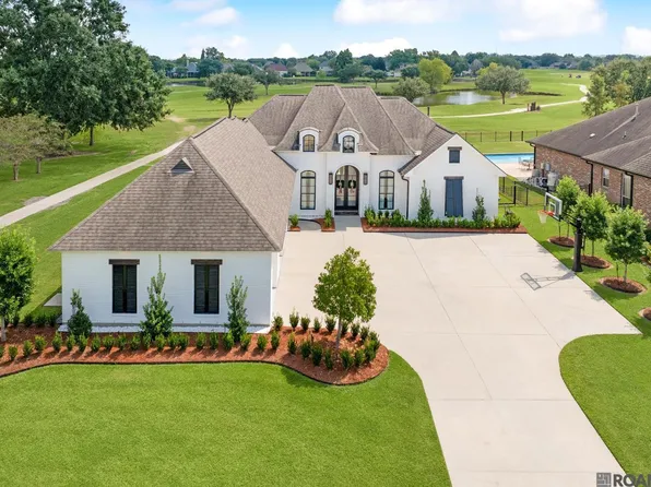 6070 Royal Palms Dr, Gonzales, LA 70737