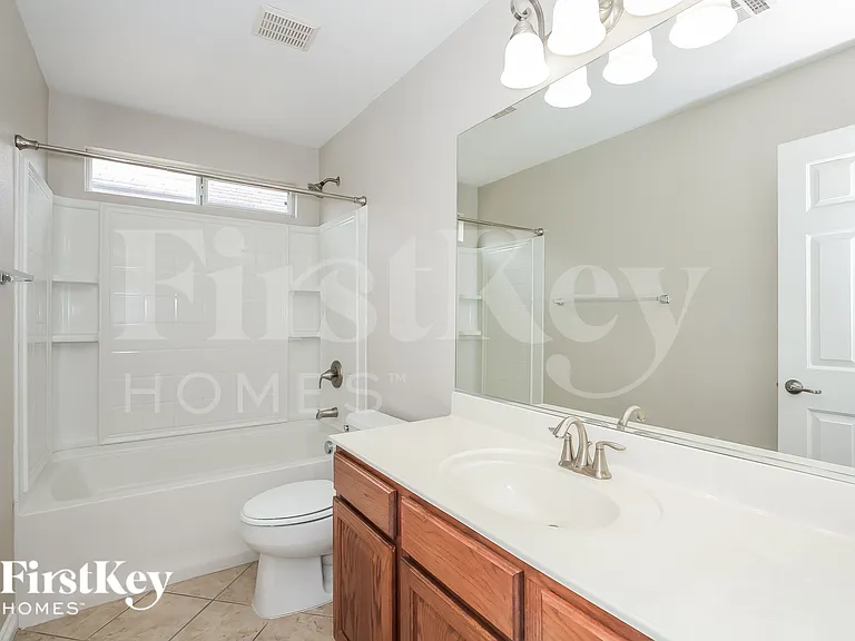 7340 Chesapeake Cove St — Photo 14