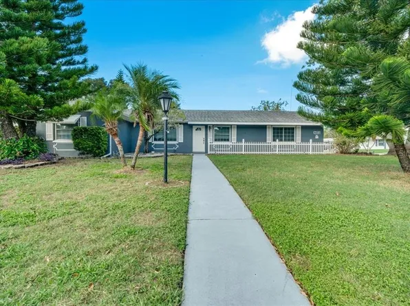 4653 Orlando Cir, Bradenton, FL 34207