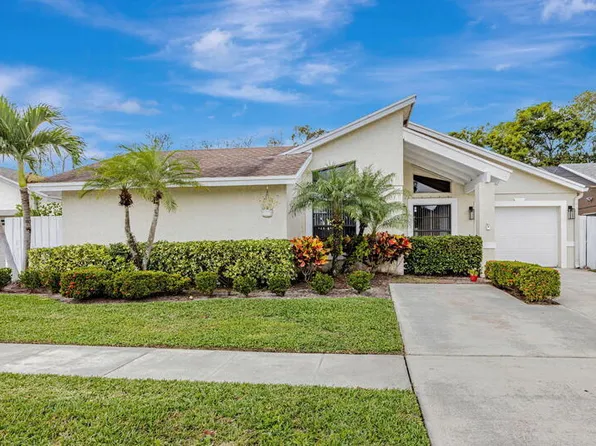 21356 Summertrace Cir, Boca Raton, FL 33428
