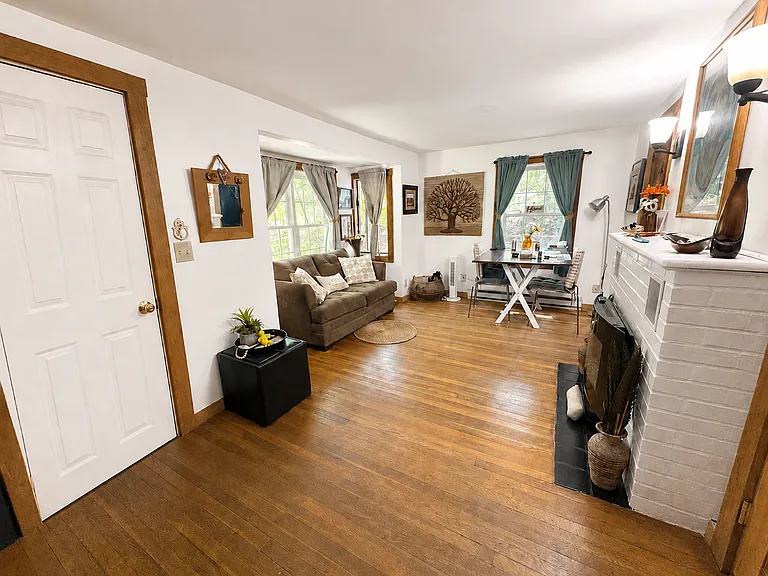 773 Middle Tpke — Photo 2