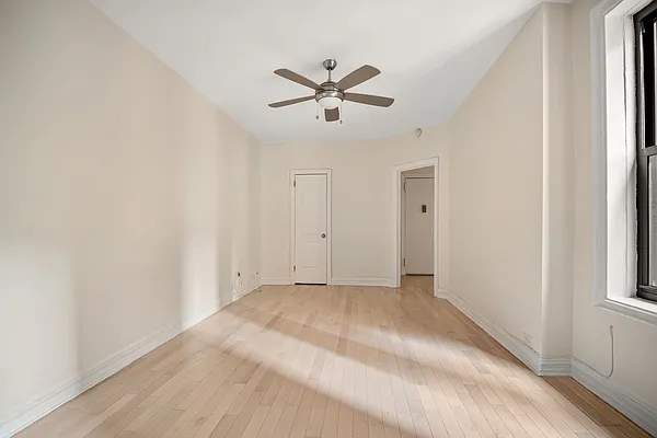 Rented by Compass | media 11