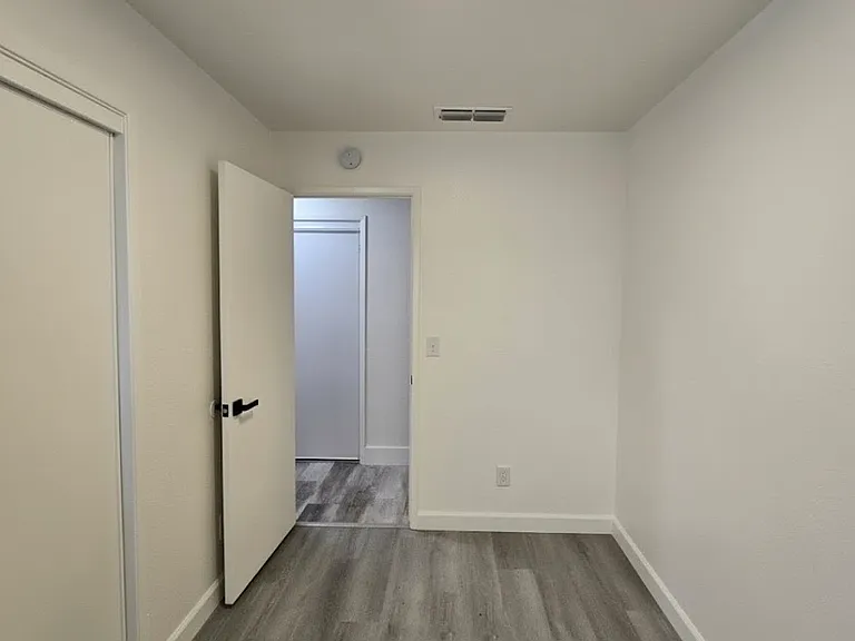 979 Music Ave — Photo 5