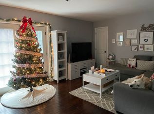 817 Euclid Ave, Paintsville, KY 41240