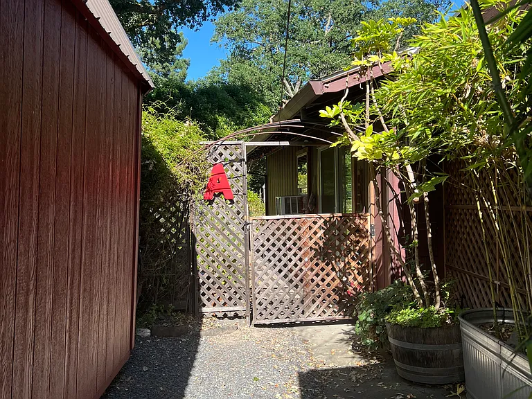 6491 Forestville St — Photo 39