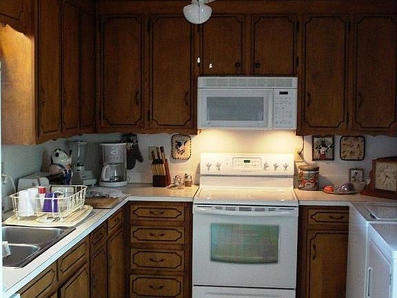 Kitchen-New Stove Microwave