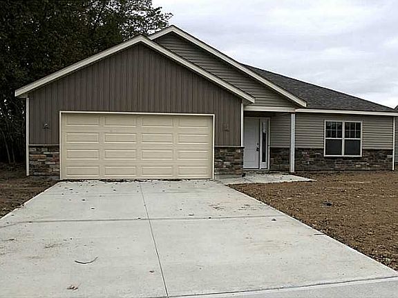 3rd image of 1736 Saratoga Dr