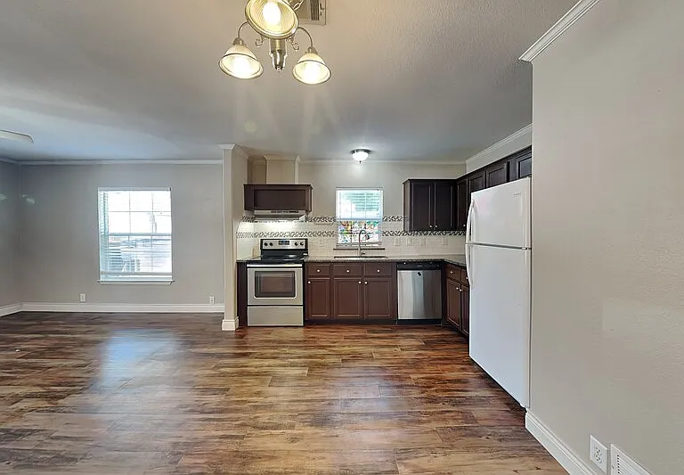 1416 Record Crossing Rd — Photo 6
