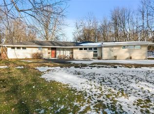 5311 Georgiann Dr, Gibsonia, PA 15044