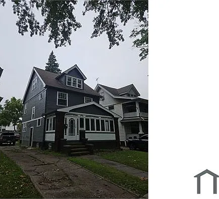 4 bed, $1,661 — Photo 1