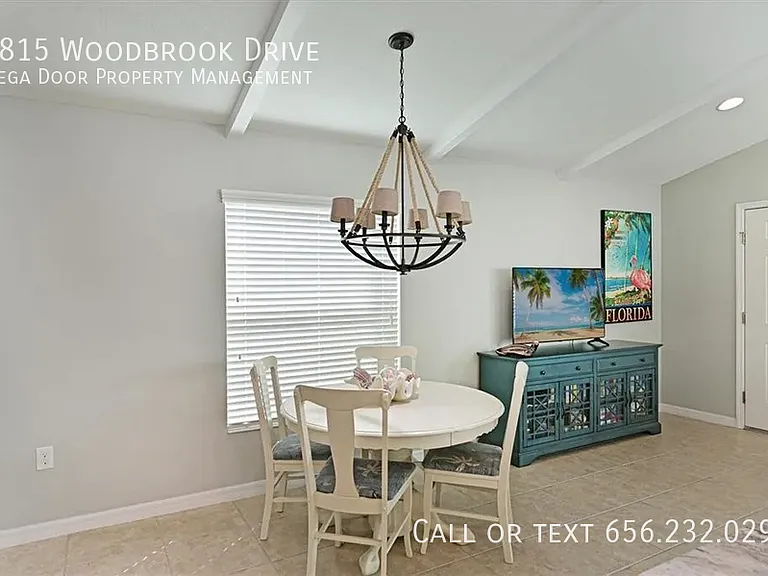 4815 Woodbrook Dr — Photo 10