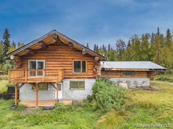 575 Pleasure Dr, North Pole, AK 99705