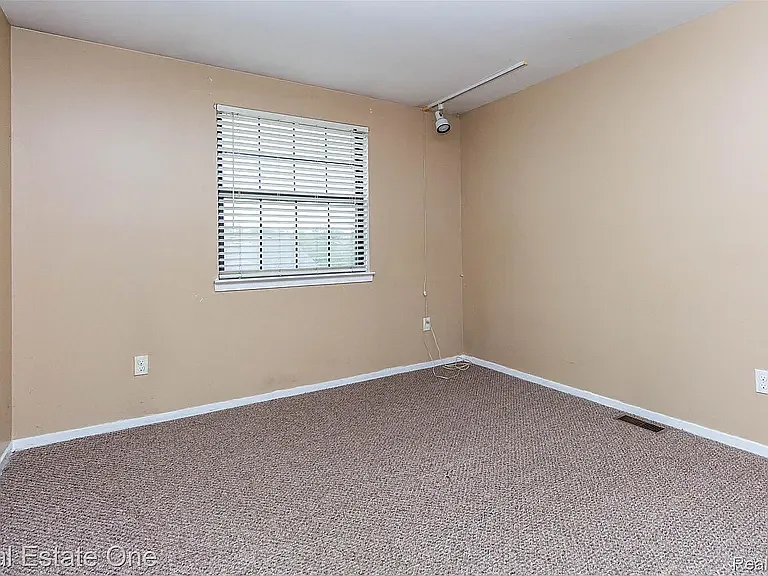1891 Vine Way Dr #33 — Photo 18
