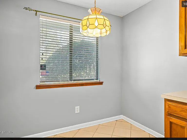 11211 Windtree Dr E — Photo 8