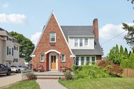 Alden Ave-S1008-001.jpg