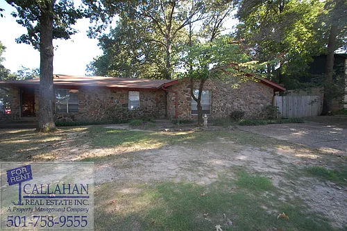 6102 North Woodview Photo 1