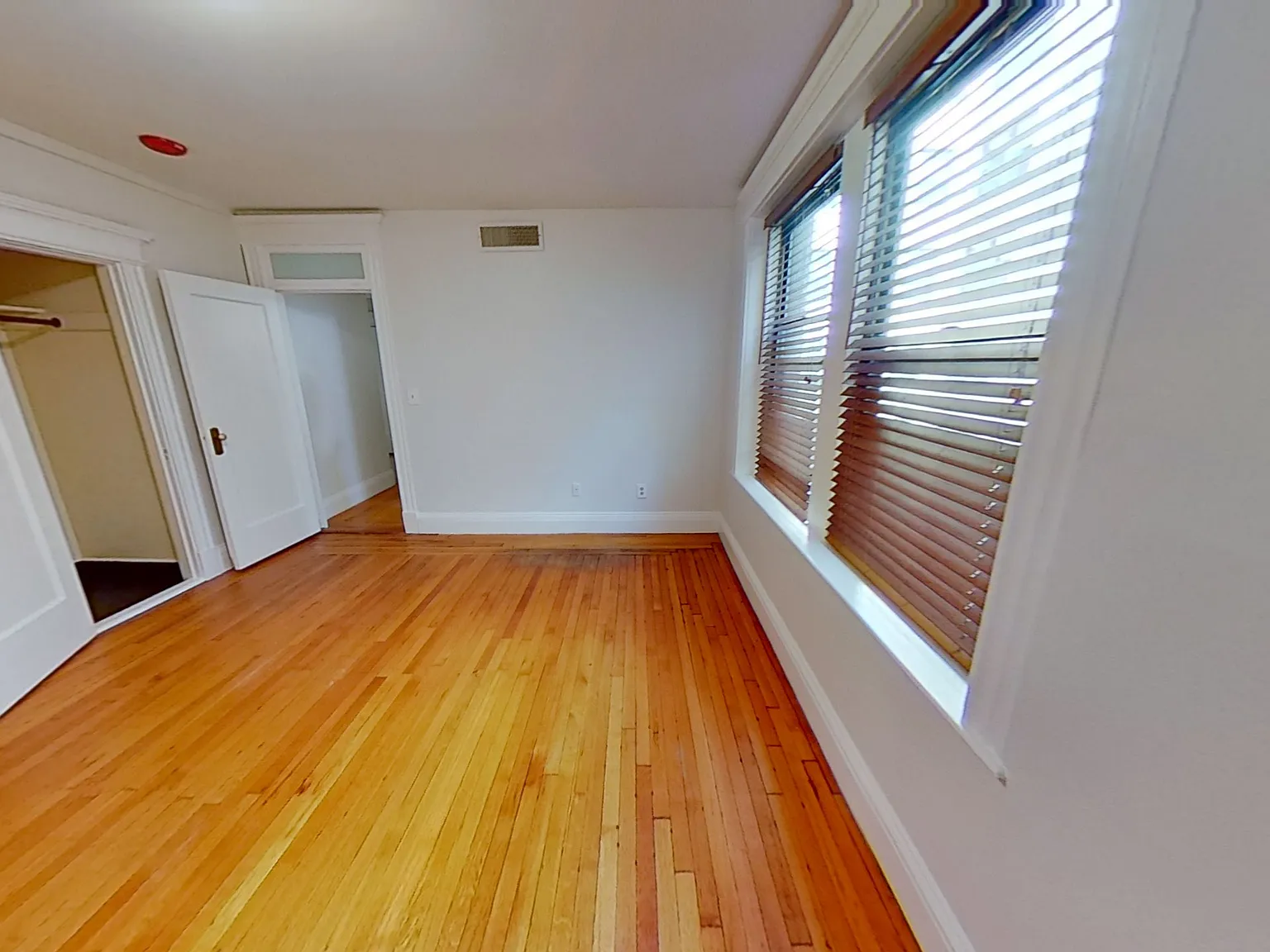 1 bed, 640 sqft, $2,900 — Photo 3