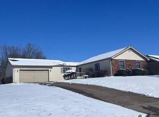 1505 Camelot Dr, Henderson, KY