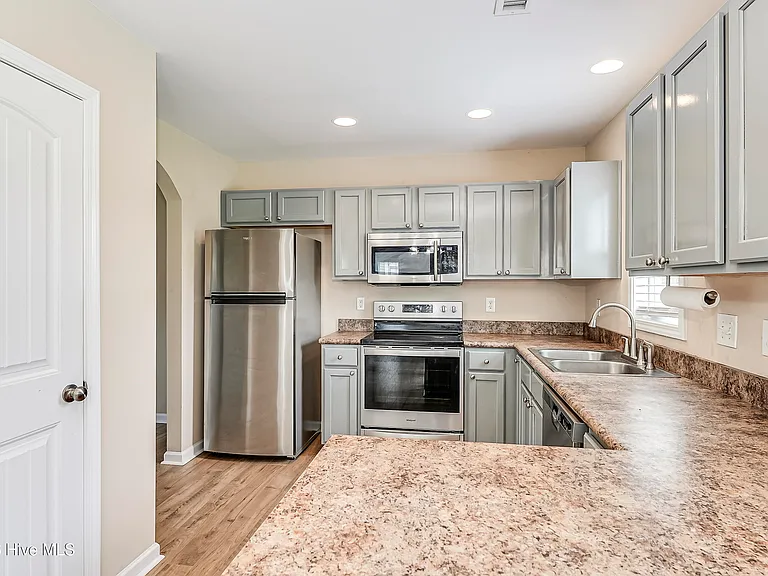 1261 S Brook Rd — Photo 10