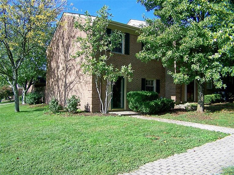 1st image of 301 Bainbridge Dr APT G