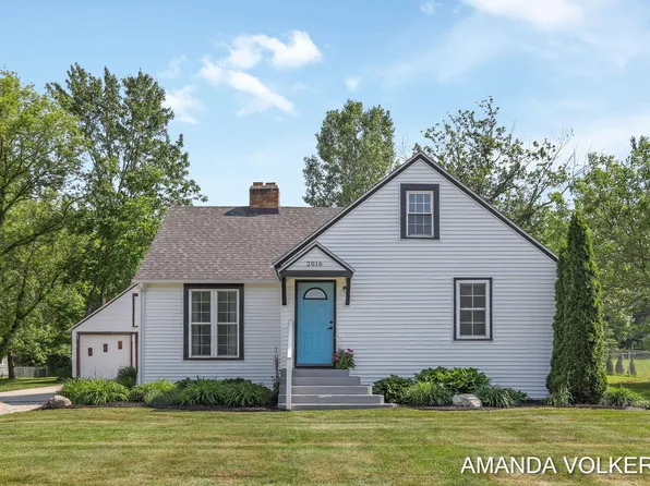 2016 84th St SW, Byron Center, MI 49315