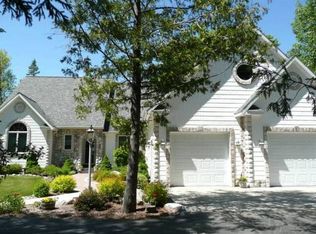 10234 Maple St, Presque Isle, MI 49777