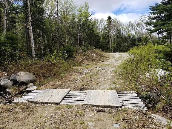 3rd image of Lot 9 East No Road