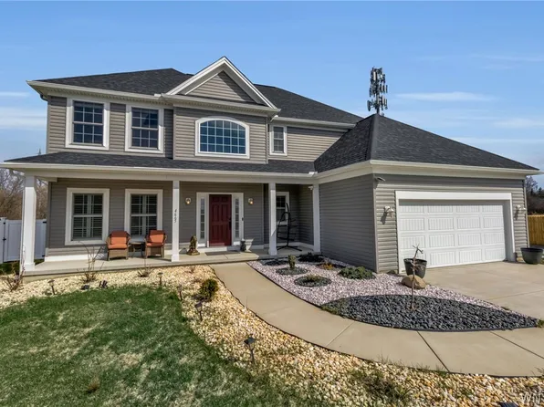 4665 Carlyes Ct, Hamburg, NY 14075