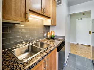 Clifton Manor, Toronto, ON M4W 1N1