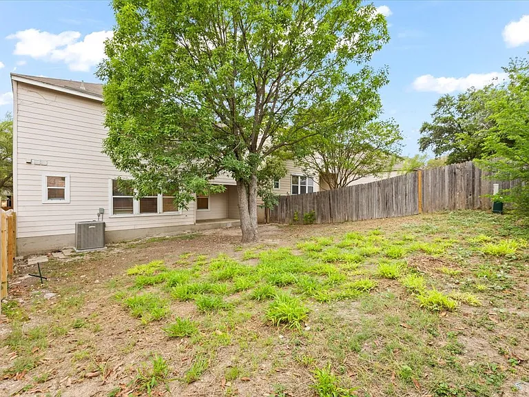 5519 Tomas Cir — Photo 26