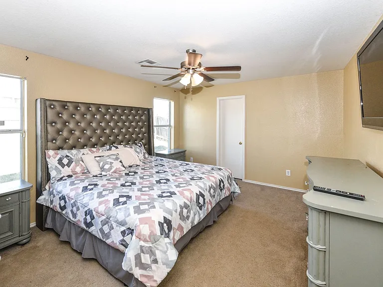 3703 Frigate Dr — Photo 9