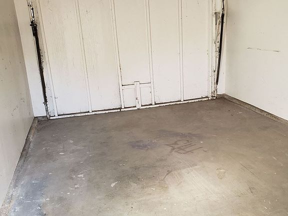 5th image of 526 N San Gabriel Ave