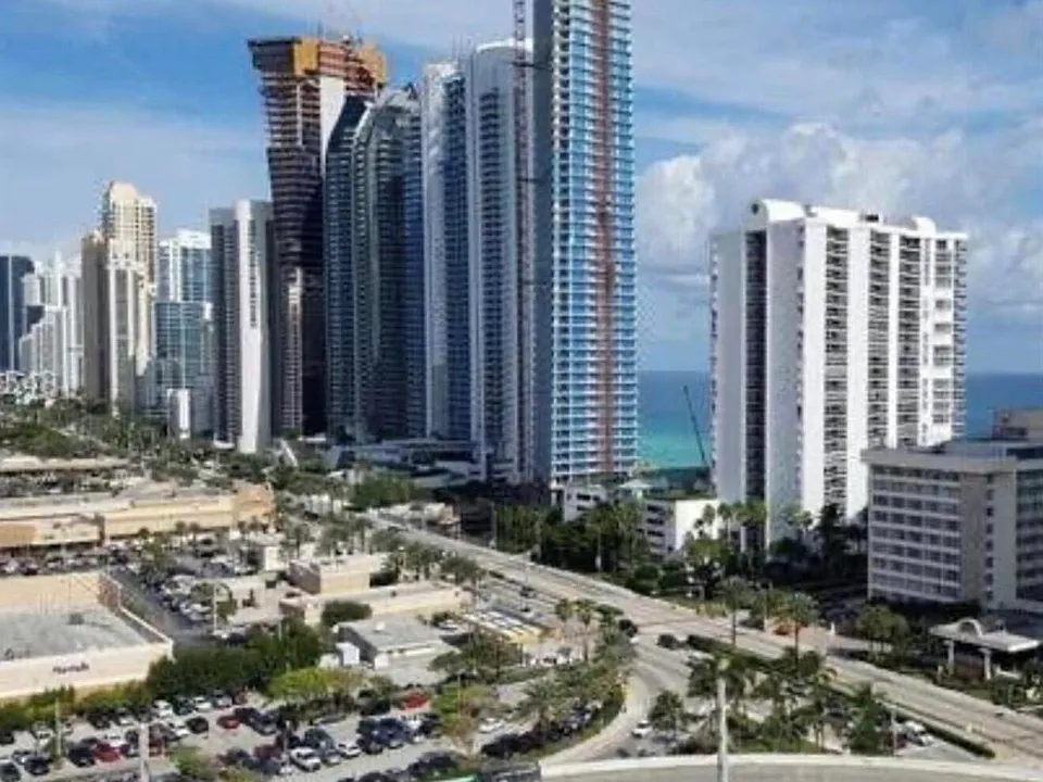 250 Sunny Isles Blvd #3601