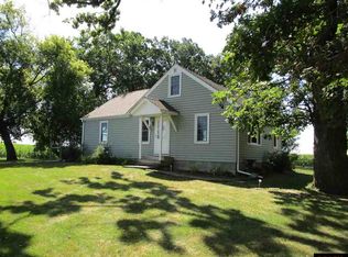 35501 316th St, Le Sueur, MN 56058