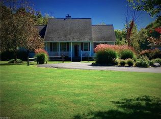 9045 Taylor May Rd, Chagrin Falls, OH 44023