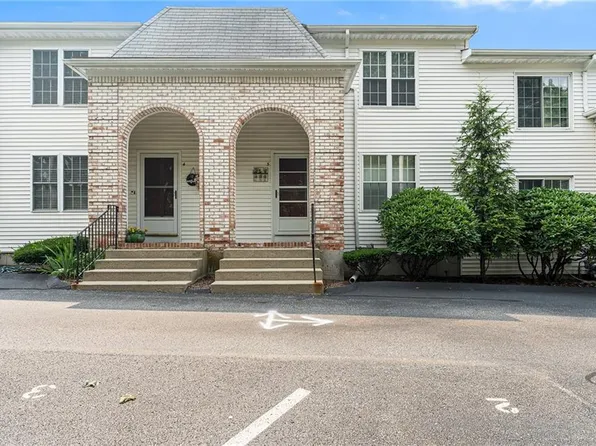 60 Hawthorne Pl APT 3, North Providence, RI 02904