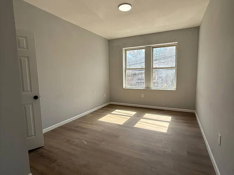 387 Avon Ave #2 — Photo 3