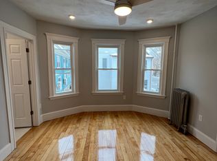 11 Burnham St #3, Somerville, MA 02144