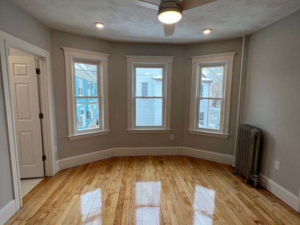 11 Burnham St #3